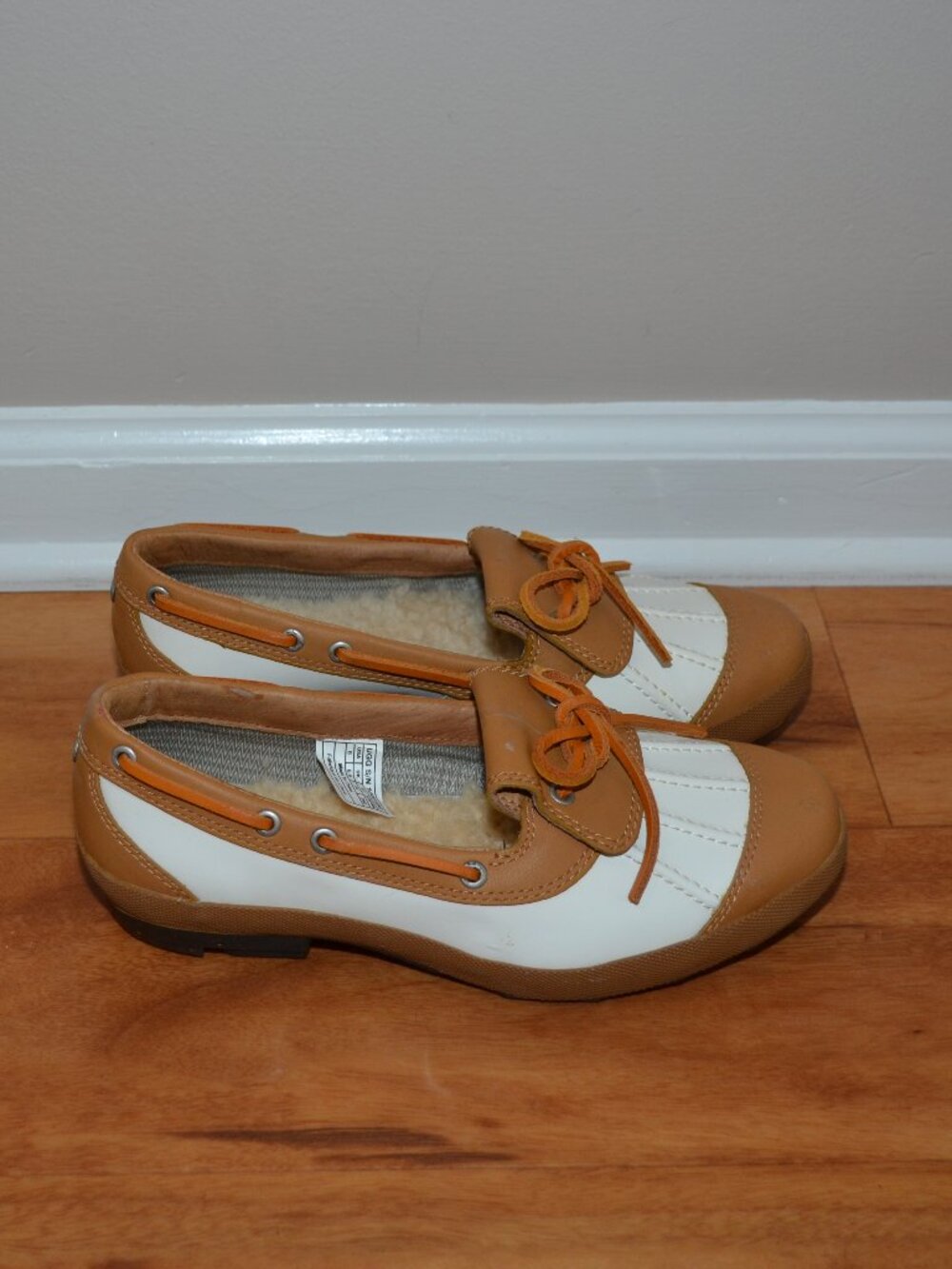 UGG Australia Duck Boat Shoes Leather Sherpa Shearling Lined Boots, sz 8 - Picture 4 of 11
